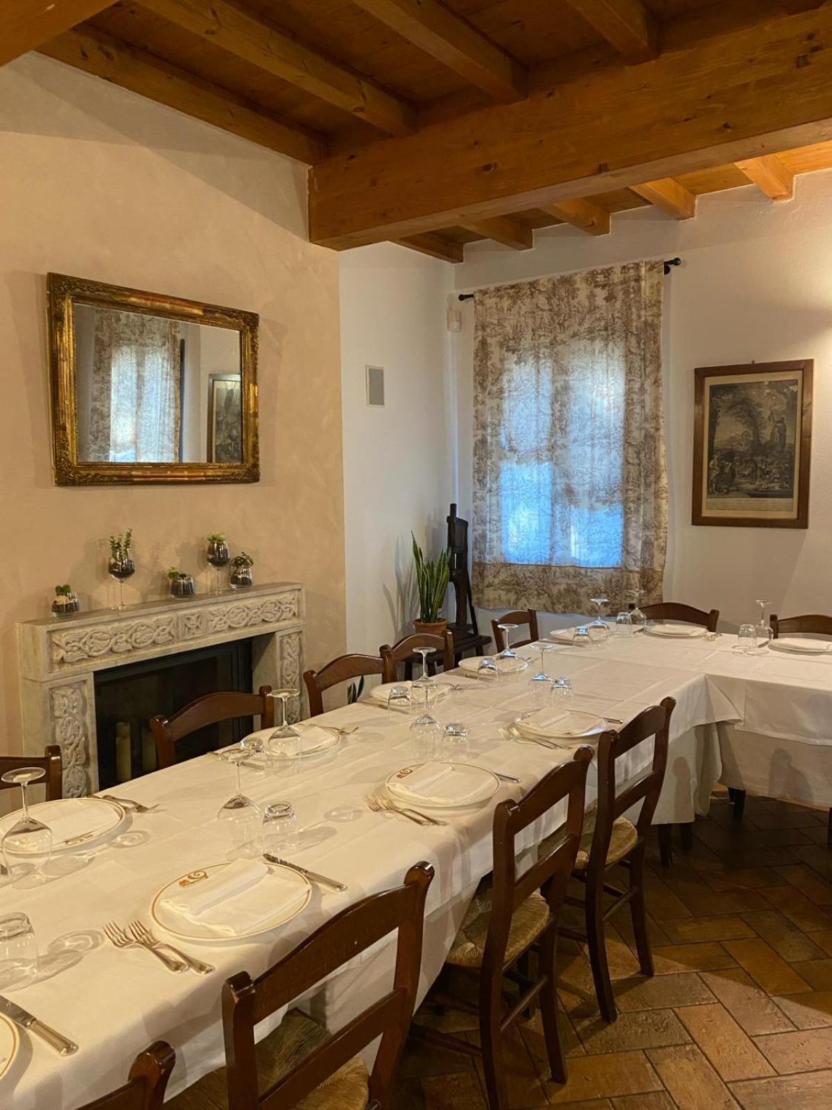 Locanda Corte Ruspecchio Bed & Breakfast Quattro Castella Eksteriør bilde