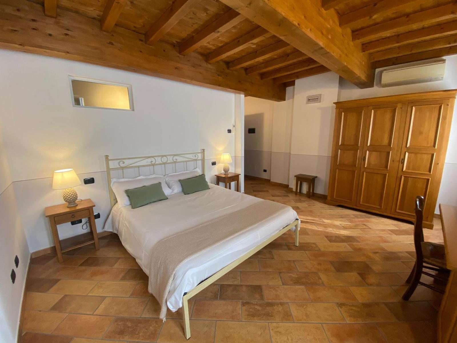 Locanda Corte Ruspecchio Bed & Breakfast Quattro Castella Eksteriør bilde